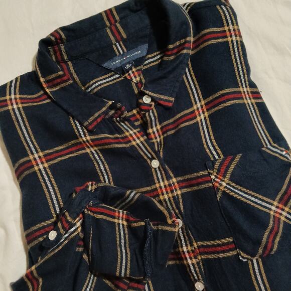 TOMMY HILFIGER Women's XL Adjustable-Sleeved Blue/Red/Cream  Plaid Flannel Shirt - Picture 1 of 12